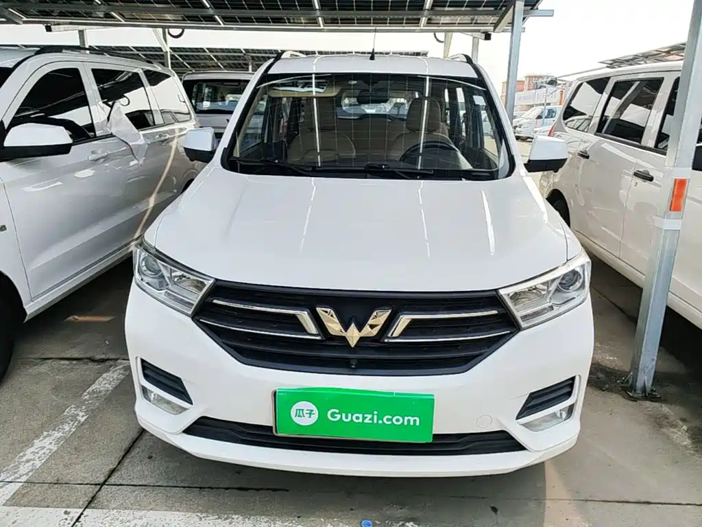 Wuling Hongguang — миниатюра 3