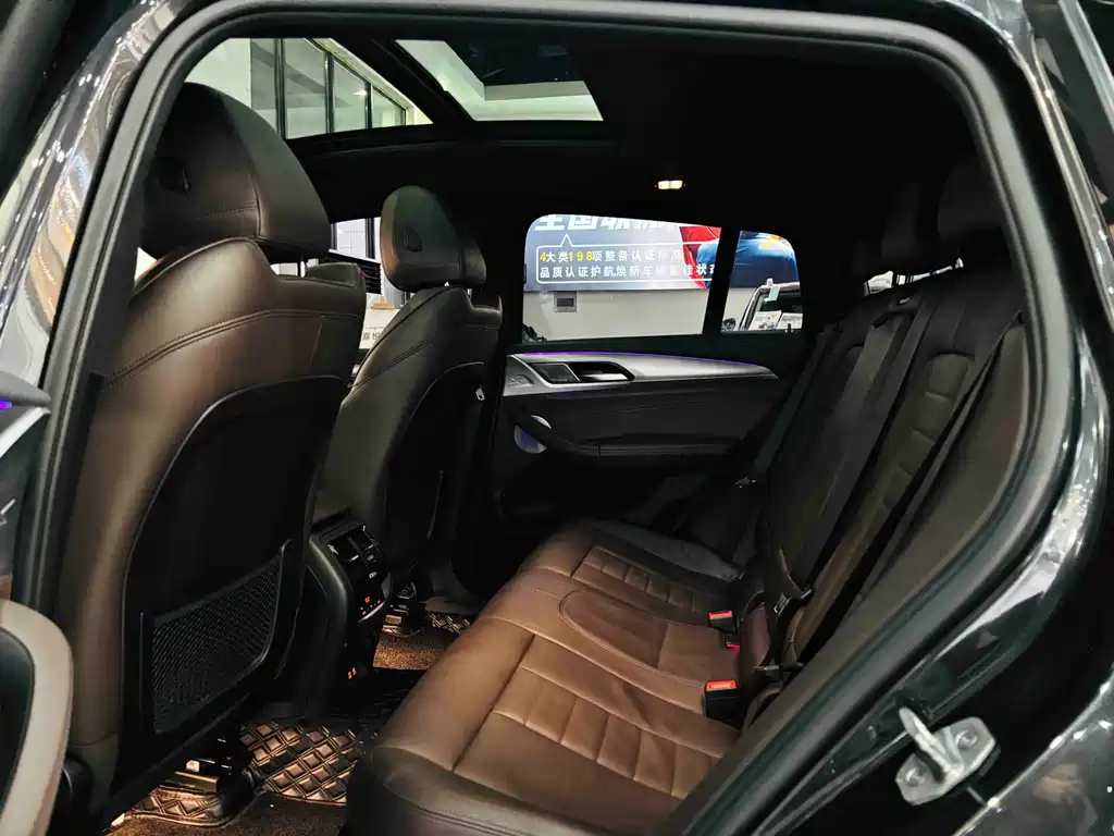 BMW X4 — миниатюра 23