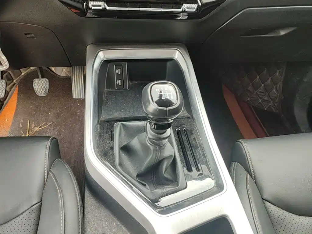 Wuling Jiachen — миниатюра 14