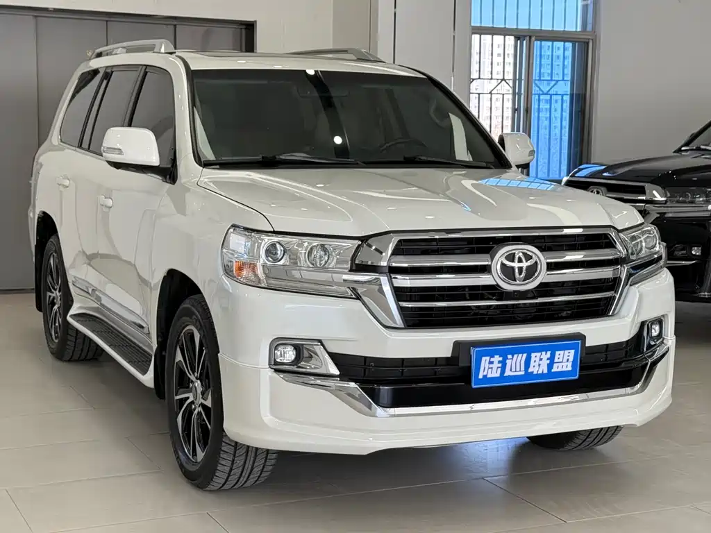 Toyota Land Cruiser 2020 4.6L