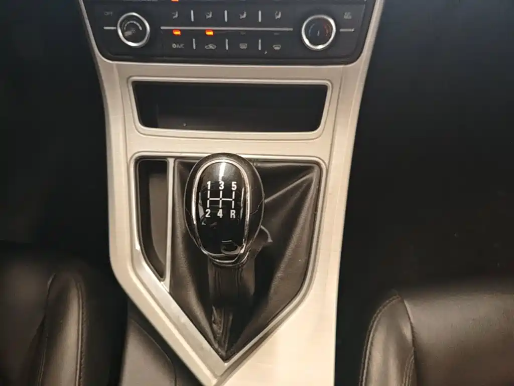 Geely Vision — миниатюра 14
