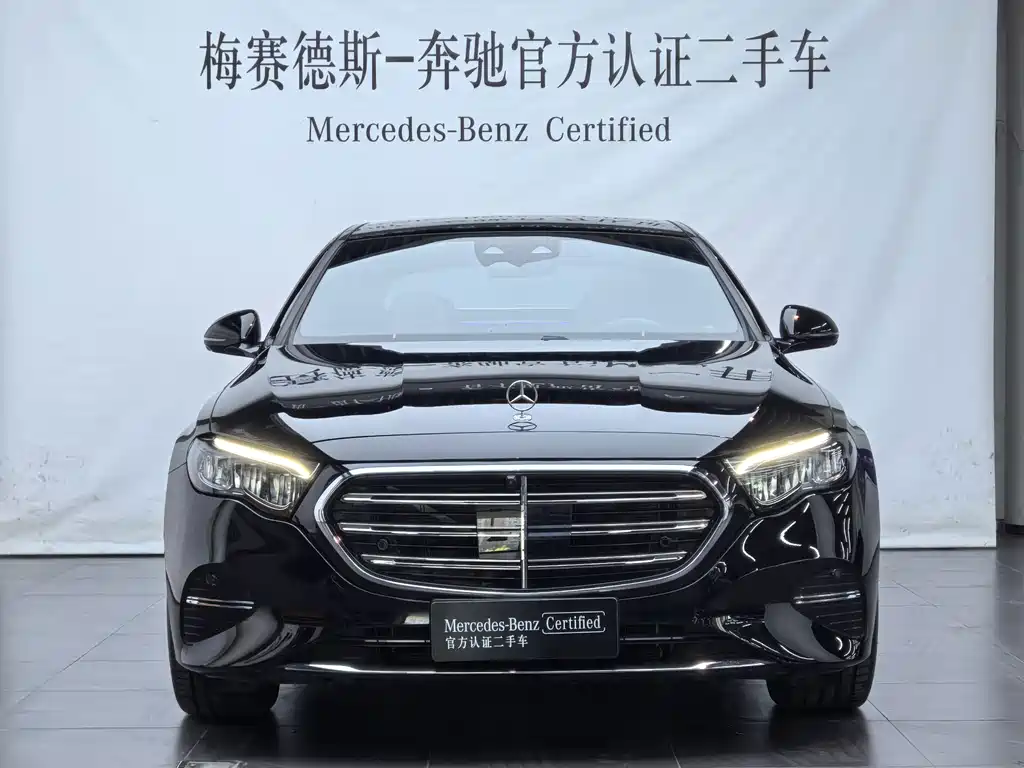 Mercedes-Benz E-Class — миниатюра 5