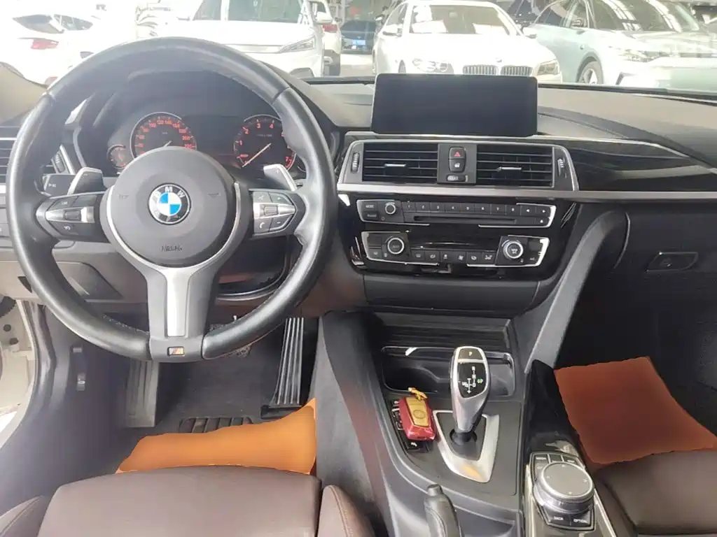 BMW 3 Series — миниатюра 10