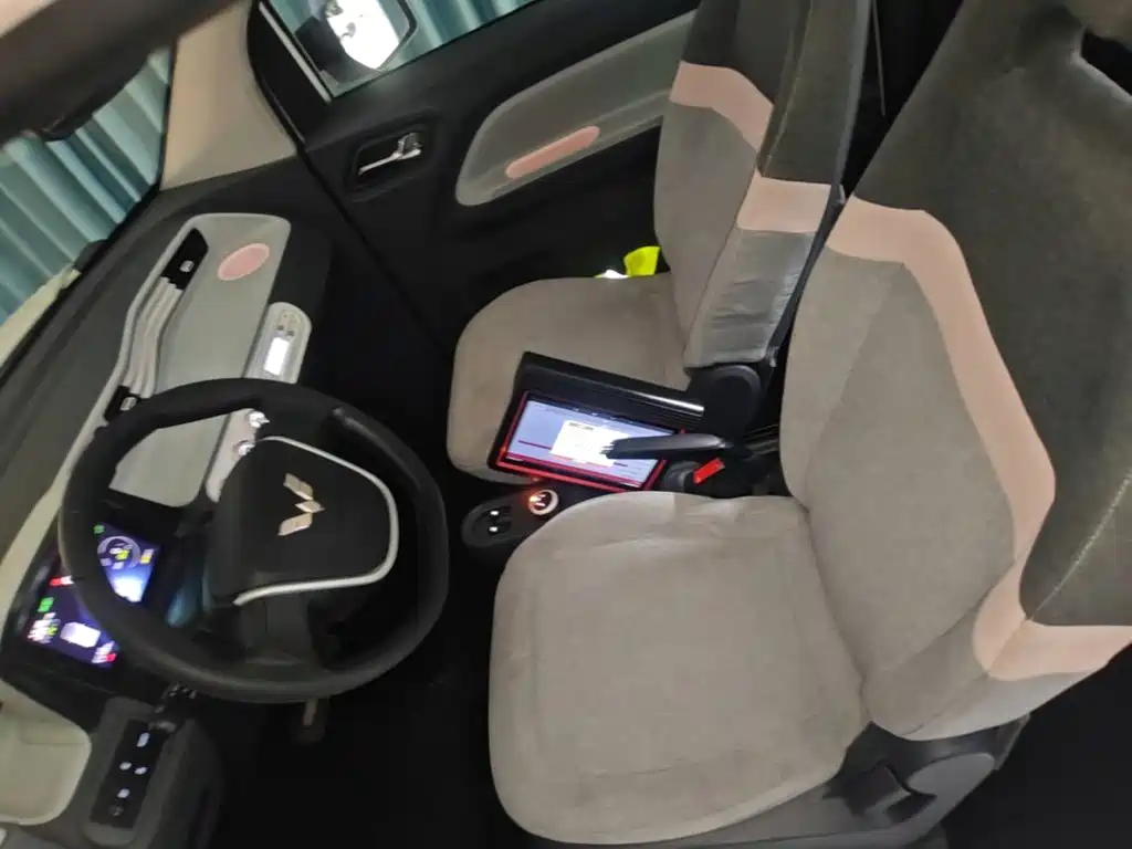 Wuling MINIEV — миниатюра 15