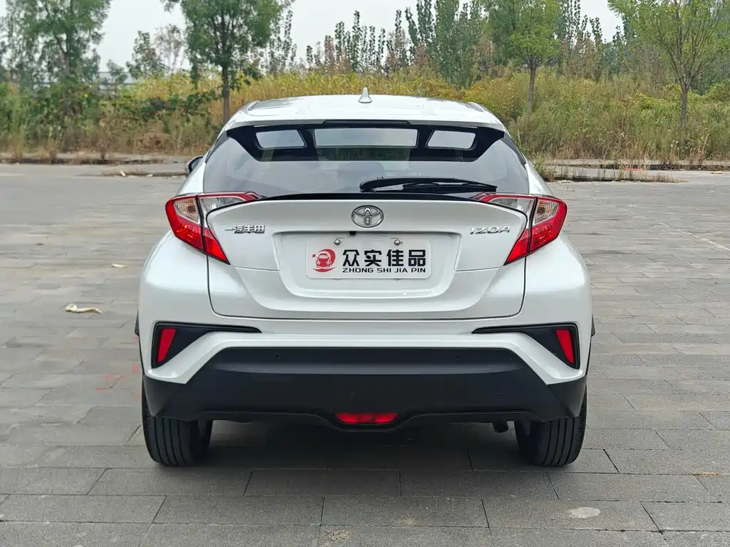 Toyota IZOA — миниатюра 8