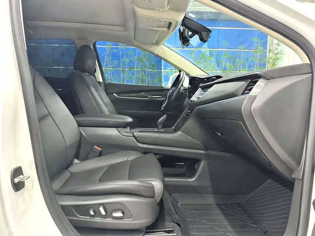 Cadillac XT5 — миниатюра 7