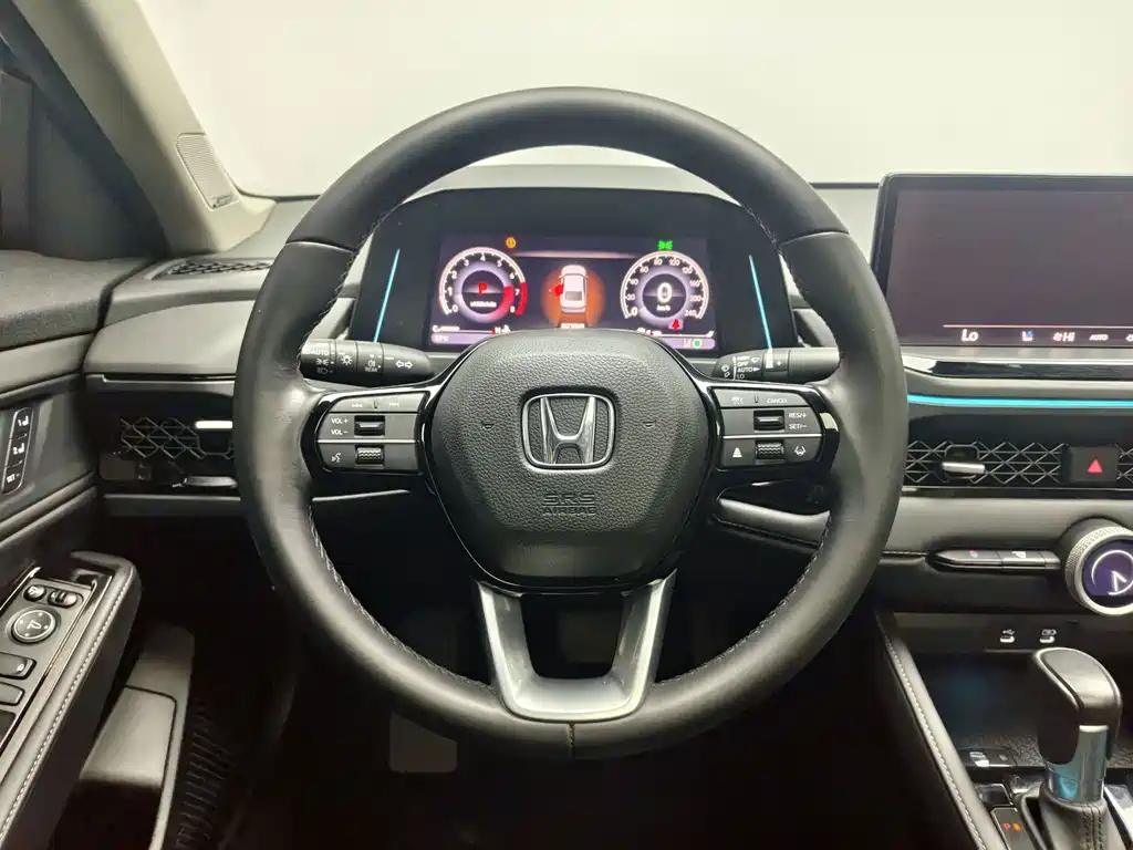 Honda Accord — миниатюра 13