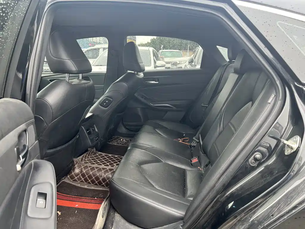 Toyota Avalon — миниатюра 6