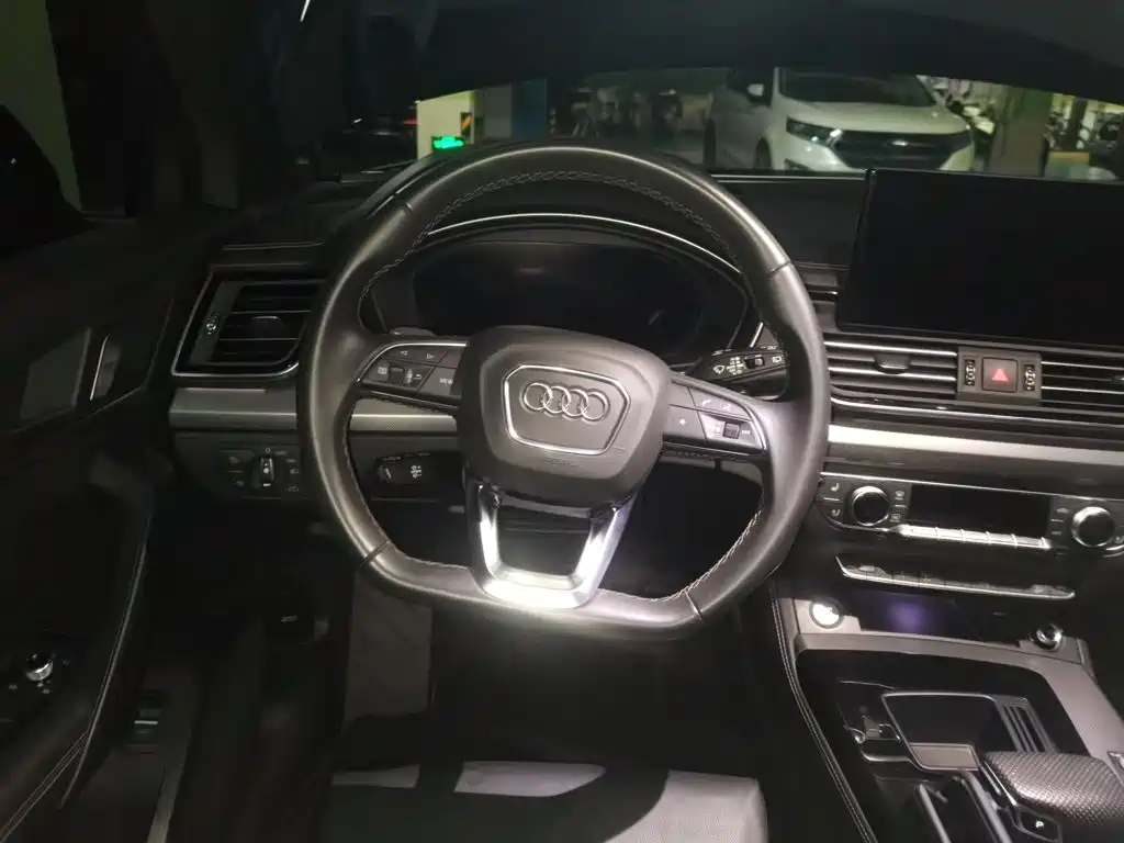 Audi Q5L — миниатюра 6