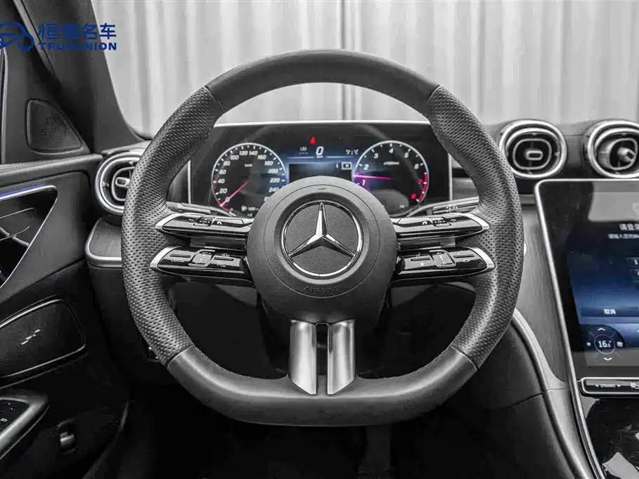 Mercedes-Benz C-Class — миниатюра 17
