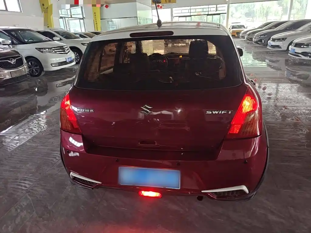 Suzuki Swift — миниатюра 6