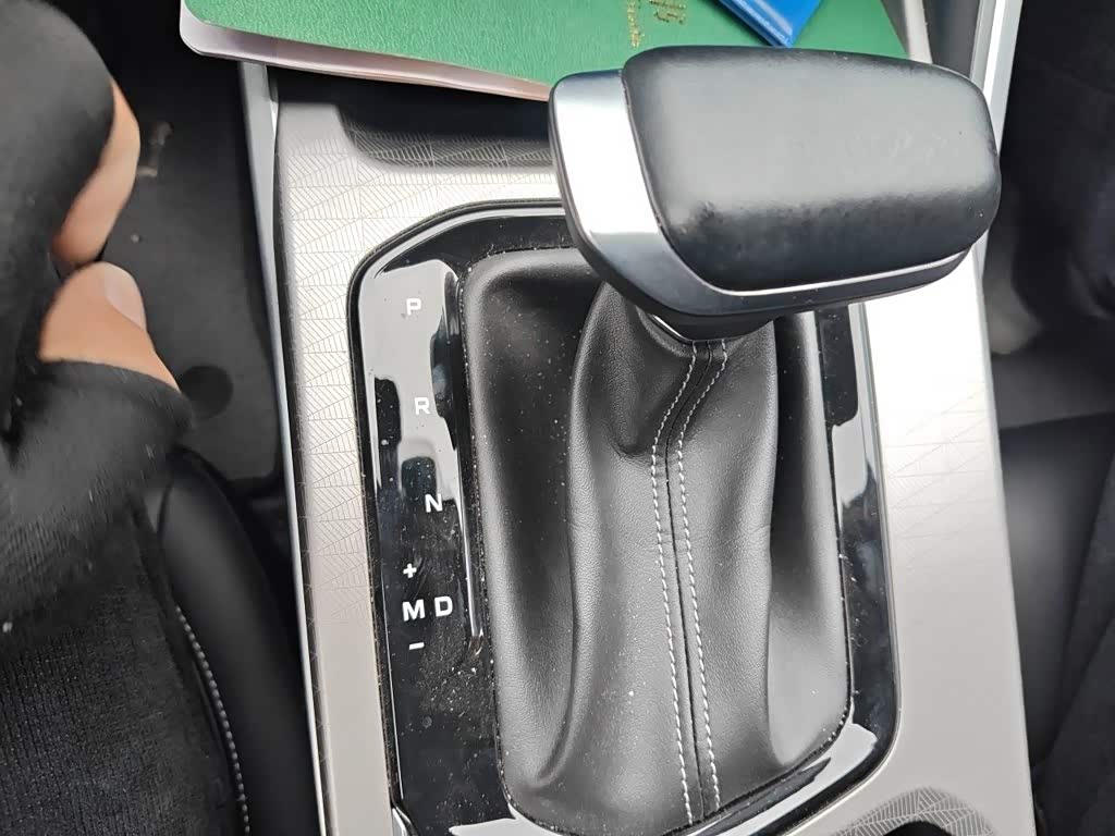 Geely Emgrand 1.5 л 2025 г. Белый, пробег 5800 км