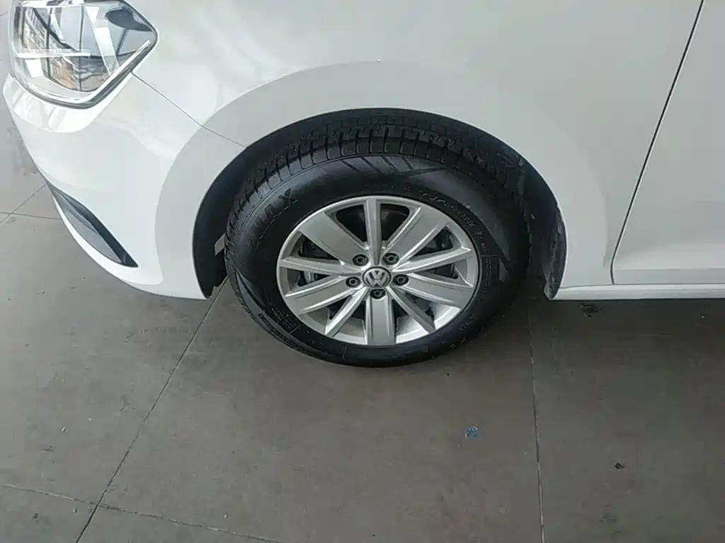 Volkswagen Santana — миниатюра 23