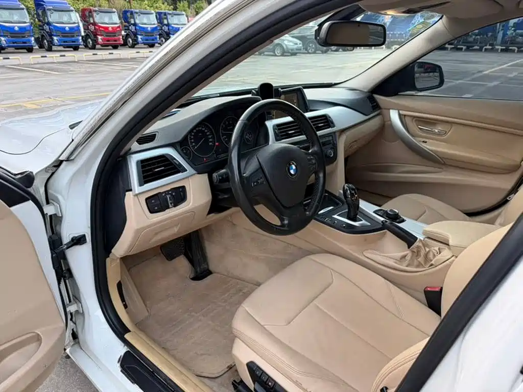 BMW 3 Series — миниатюра 4