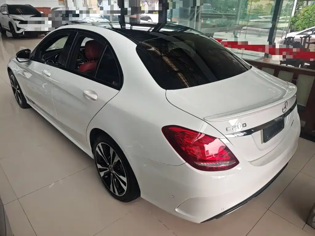 Mercedes-Benz C-Class — миниатюра 5
