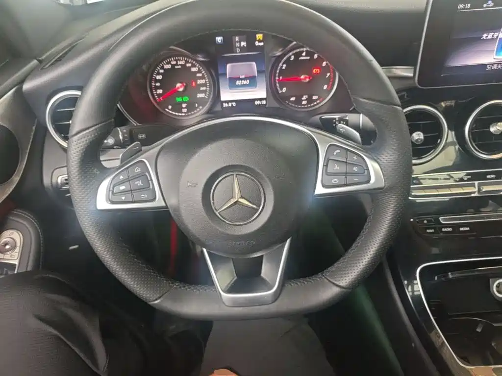 Mercedes-Benz C-Class — миниатюра 11