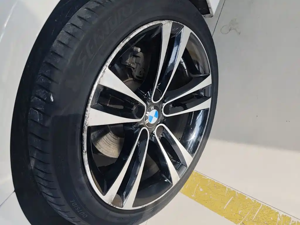 BMW 3 Series — миниатюра 23