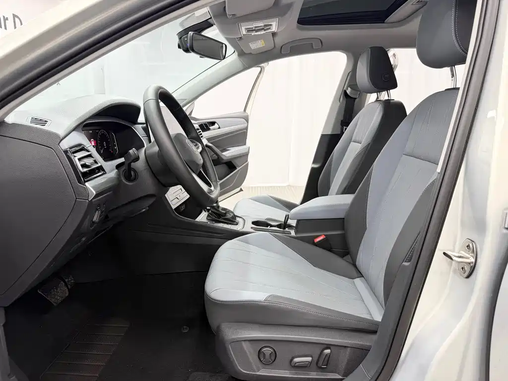 Volkswagen Lavida — миниатюра 7