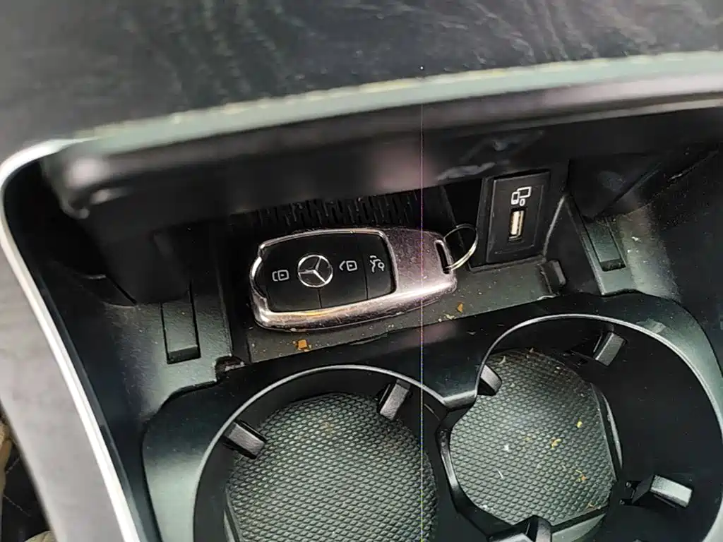 Mercedes-Benz C-Class — миниатюра 9