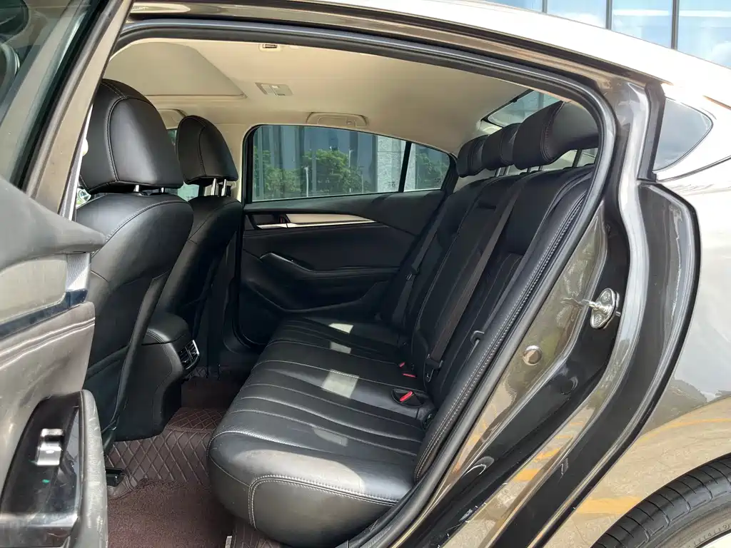 Mazda Atenza — миниатюра 9