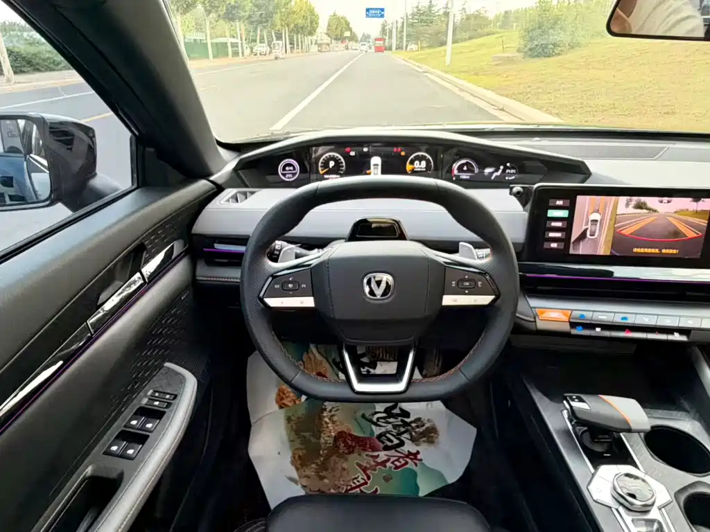 Changan UNI-V — миниатюра 7