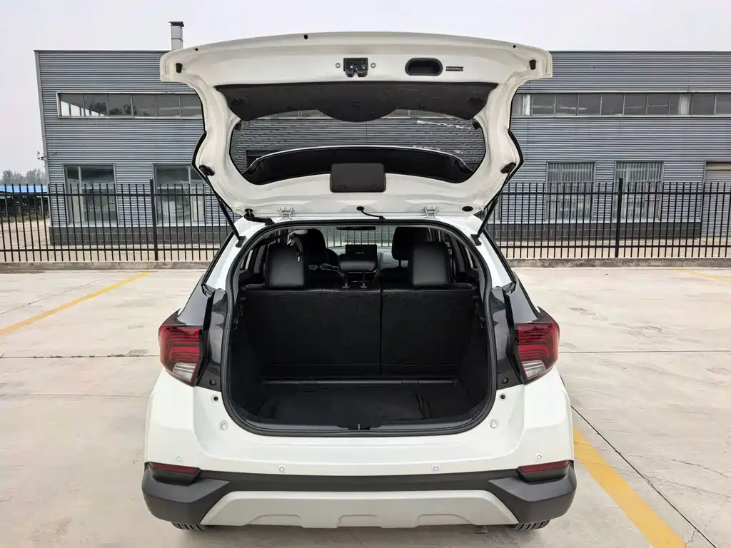 Toyota Yaris L — миниатюра 7