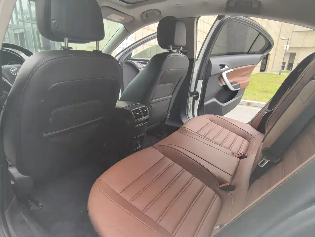 Buick Regal — миниатюра 7