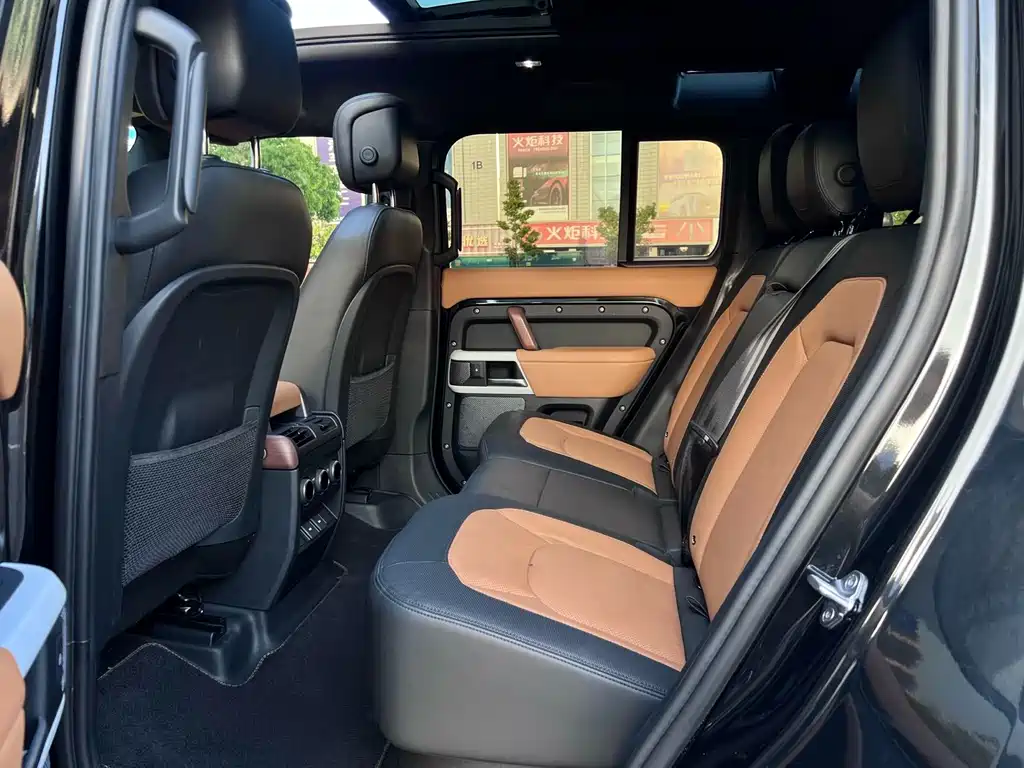 Land Rover Land Rover Defender 2023 110 3.0T P400 X-DYNAMIC HSE