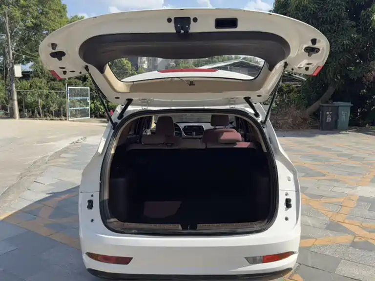 Baojun 310W — миниатюра 21