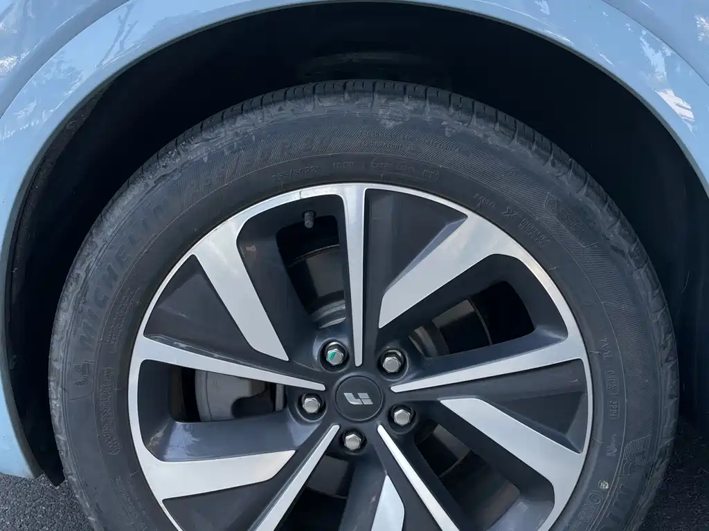 Li Auto Li ONE — миниатюра 13