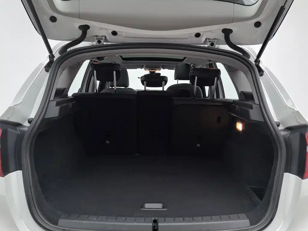 BMW 2 Series Active Tourer — миниатюра 16