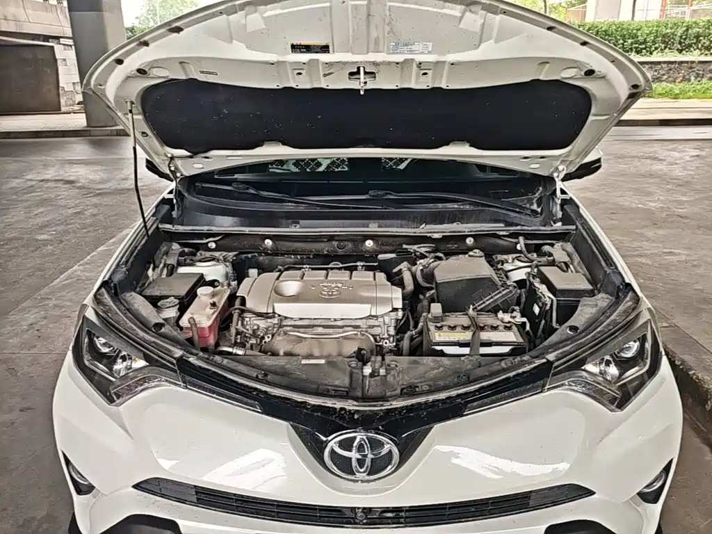 Toyota RAV4 — миниатюра 20