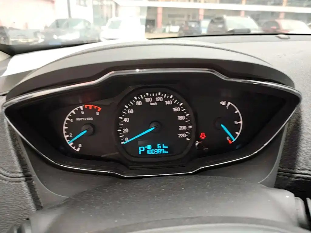 Ford Escort — миниатюра 8