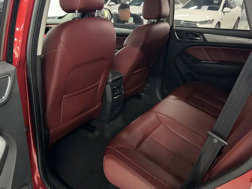 Roewe RX5 — миниатюра 10