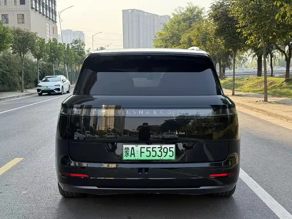 Lynk & Co 900 — миниатюра 8
