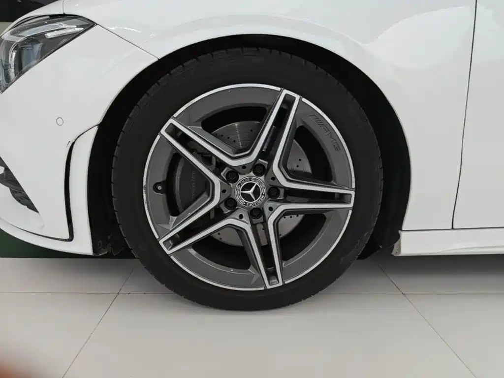 Mercedes-Benz CLA (Import) — миниатюра 23