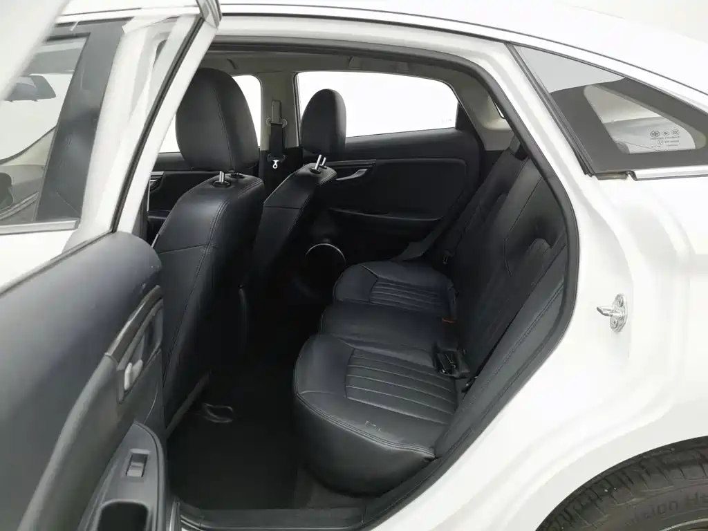 Bestune B50 — миниатюра 15