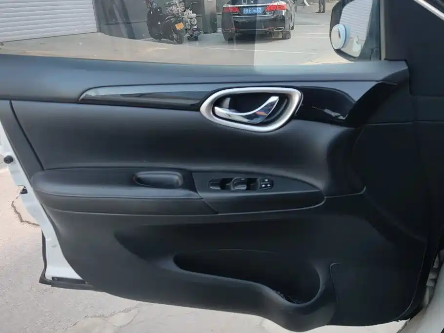 Nissan Sylphy — миниатюра 7