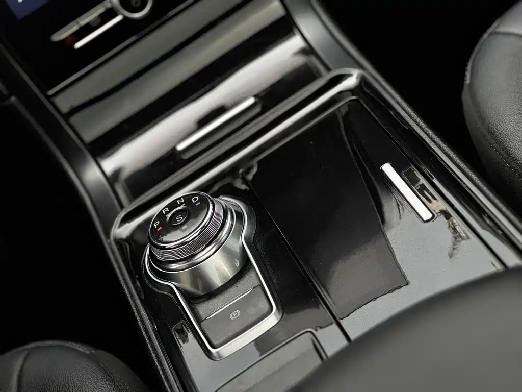 Ford Edge — миниатюра 13