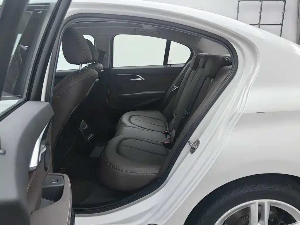 BMW 1 Series — миниатюра 15