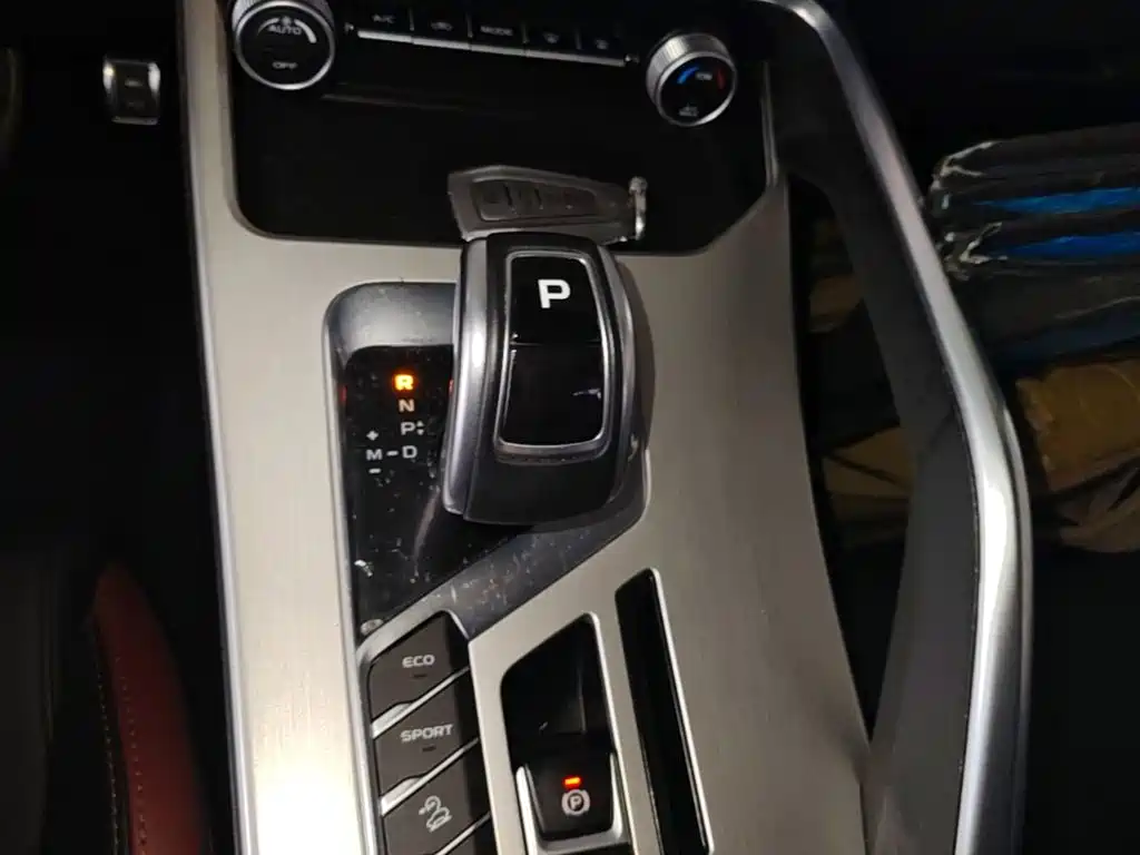 Geely Binyue — миниатюра 14