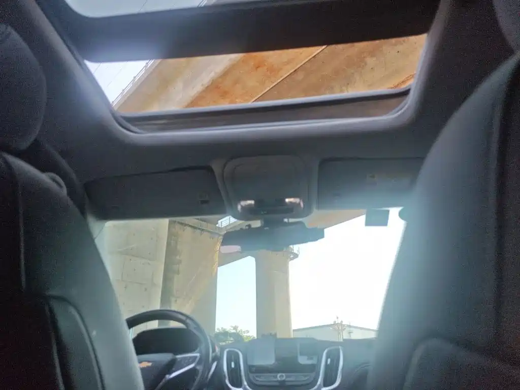 Chevrolet Equinox — миниатюра 14