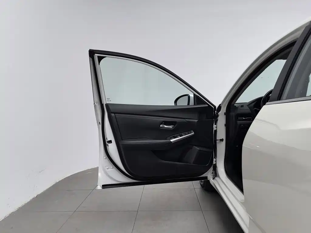 Nissan Sylphy — миниатюра 8
