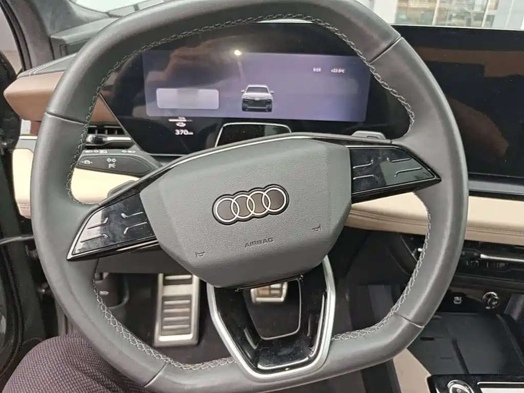 Audi Q6L e-tron — миниатюра 11