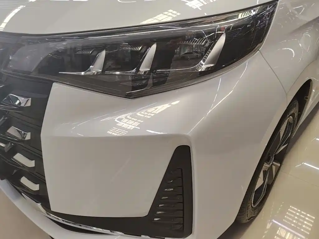 GAC Motor Trumpchi M6 — миниатюра 24
