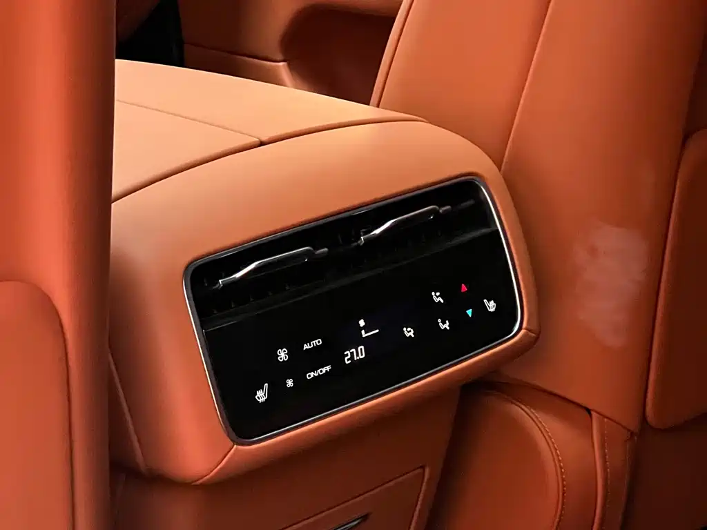 TANK TANK 700 NEW ENERGY