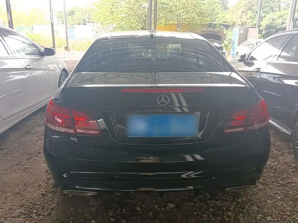 Mercedes-Benz E-Class (Import) — миниатюра 6