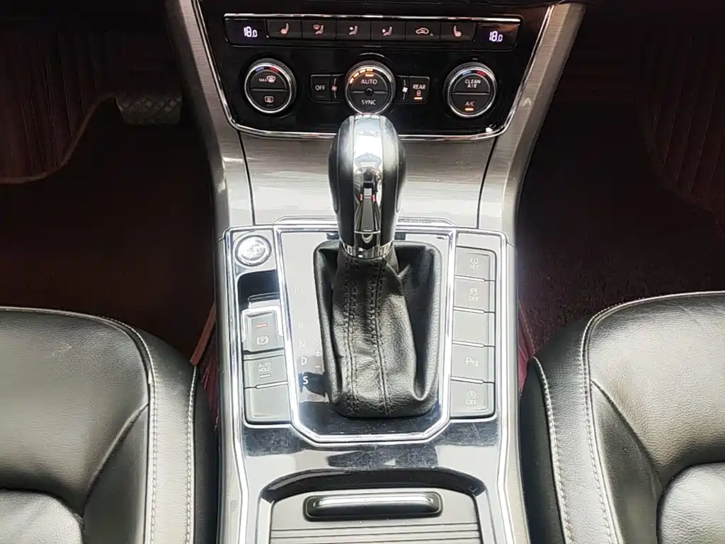 Volkswagen Passat — миниатюра 14