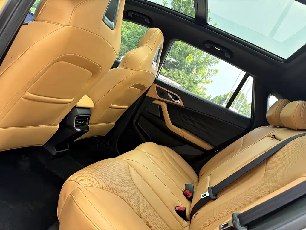 Roewe RX5 — миниатюра 6