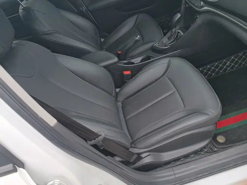 Buick Excelle — миниатюра 25
